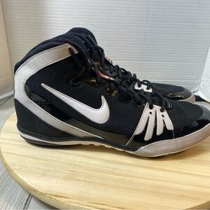 Nike Freek Black / White Wrestling Shoes - Men's Size 11.5- 316403-011 EUC!